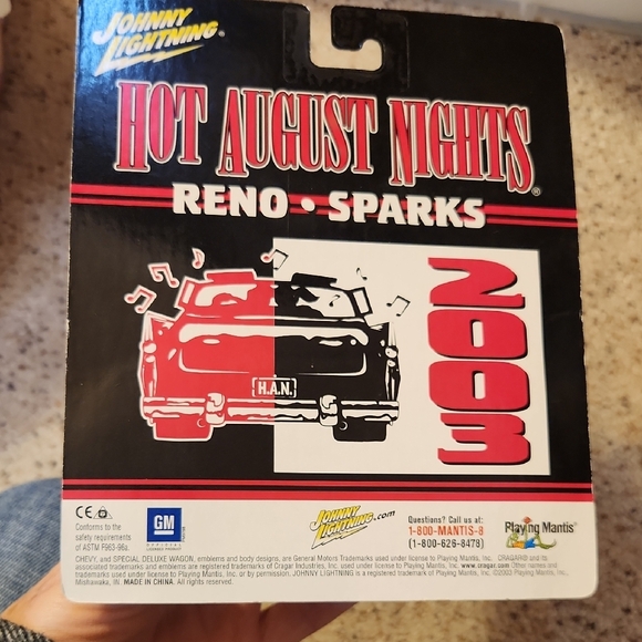 Johnny Lightning 2003 Hot August Nights Woody Car - Red and Gold - Picture 2 of 2